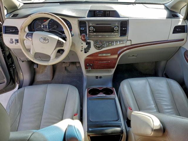 Toyota Sienna Xle Image 12