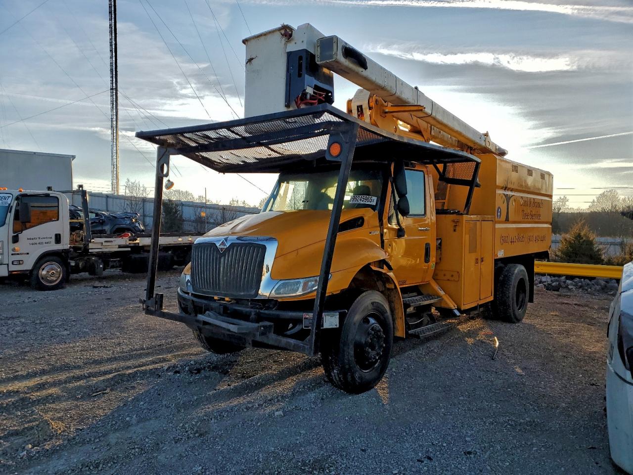 International 4300 4300 Image 2