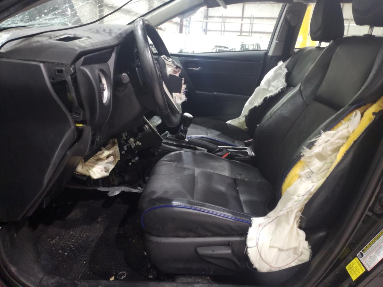 Toyota Corolla L Image 5