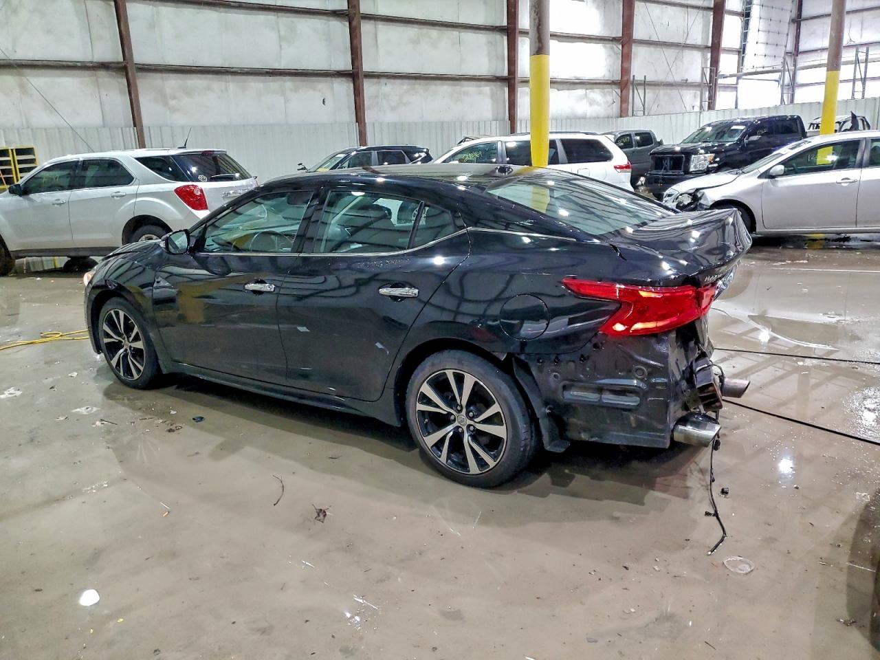 Nissan Maxima 3.5s Image 13