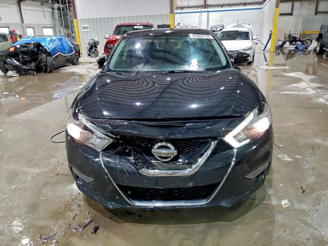 Nissan Maxima 3.5s Image 3