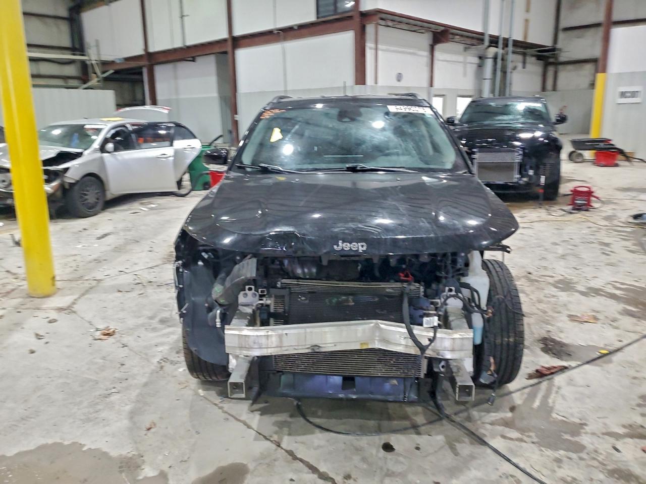 Jeep Compass Limited Image 5