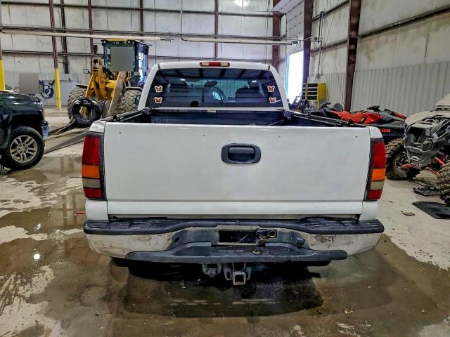 GMC Sierra K1500 Image 12