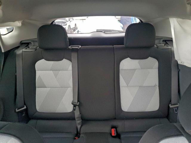 Chevrolet Trax Ls Image 11