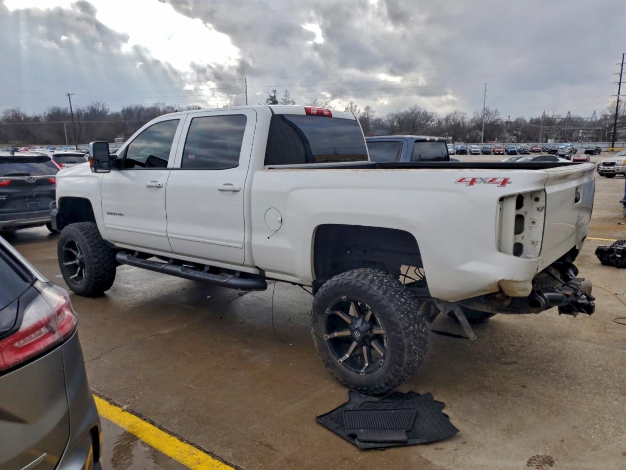 Chevrolet Silverado K2500 Heavy Duty Lt Image 4