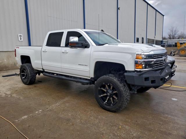 Chevrolet Silverado K2500 Heavy Duty Lt Image 2