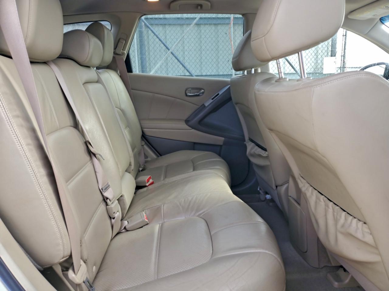 Nissan Murano S Image 12