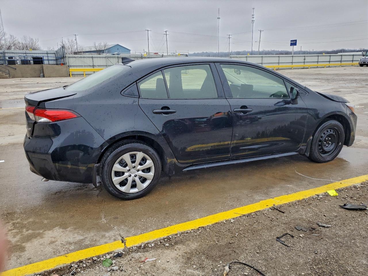 Toyota Corolla Le Image 3