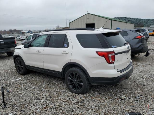 Ford Explorer Xlt Image 4