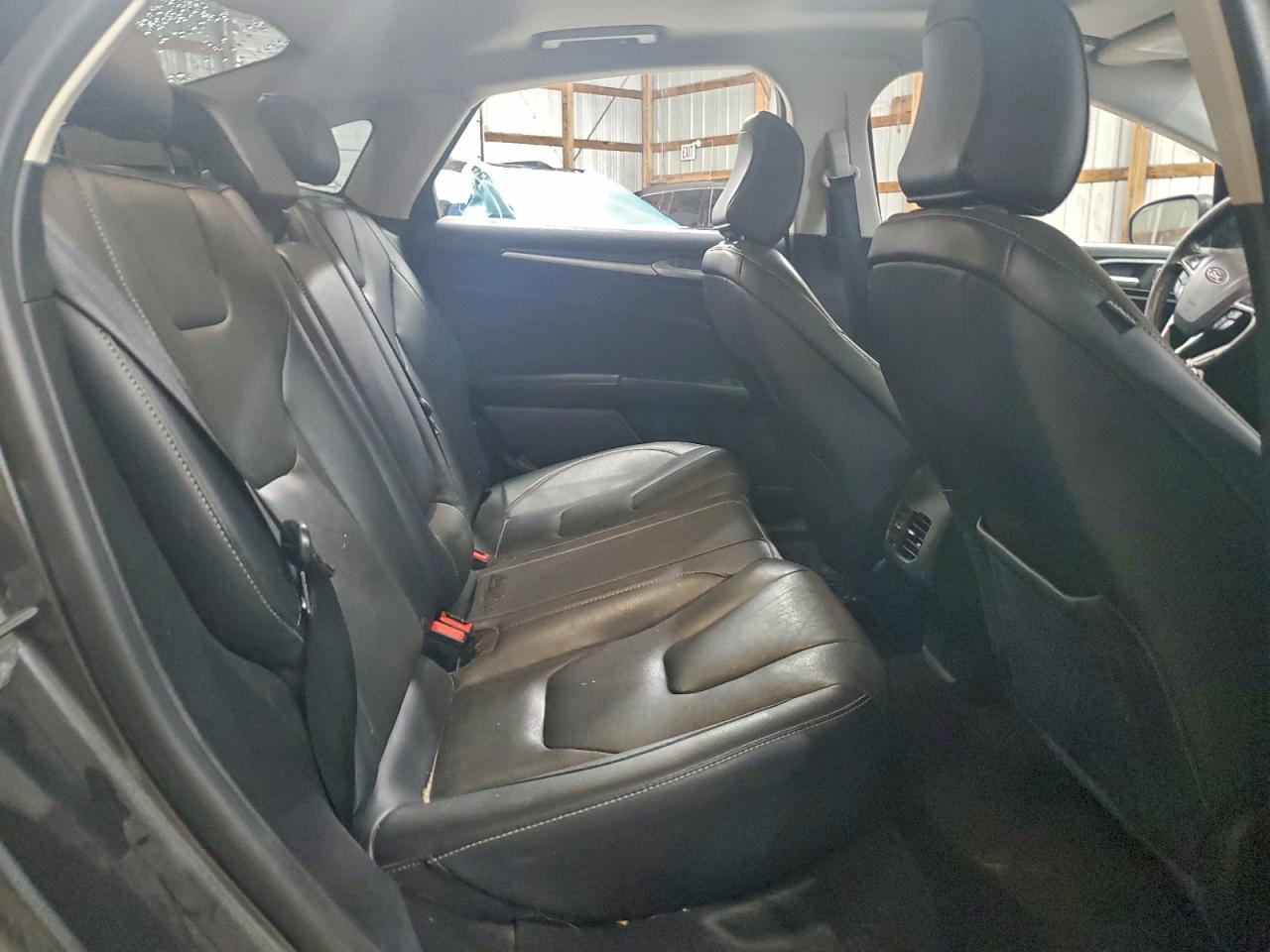 Ford Fusion Titanium Image 8