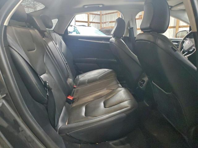 Ford Fusion Titanium Image 8