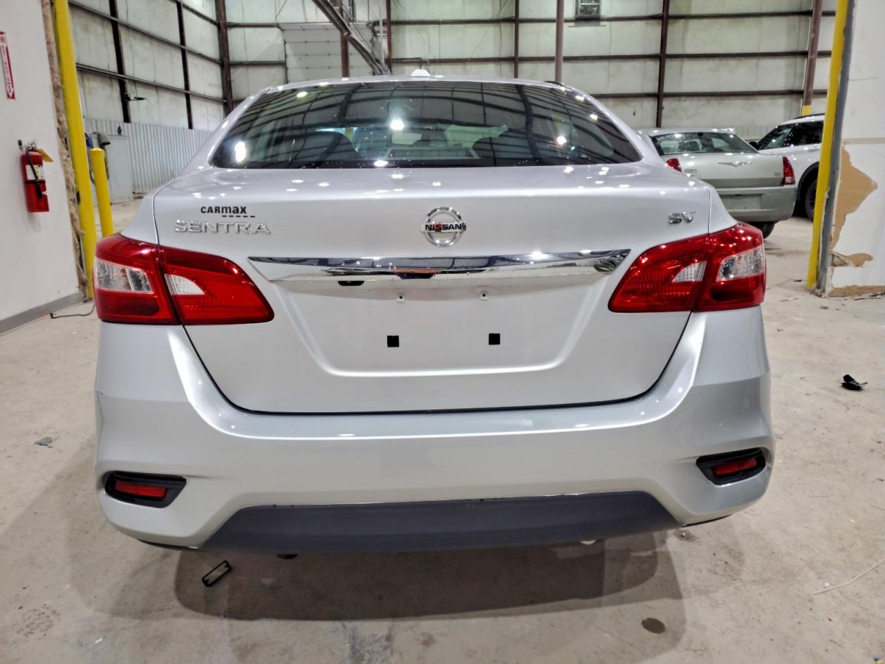 Nissan Sentra S Image 12