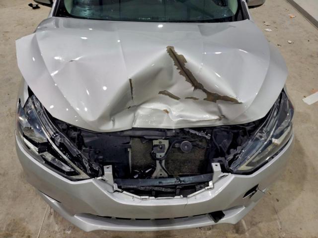 Nissan Sentra S Image 8