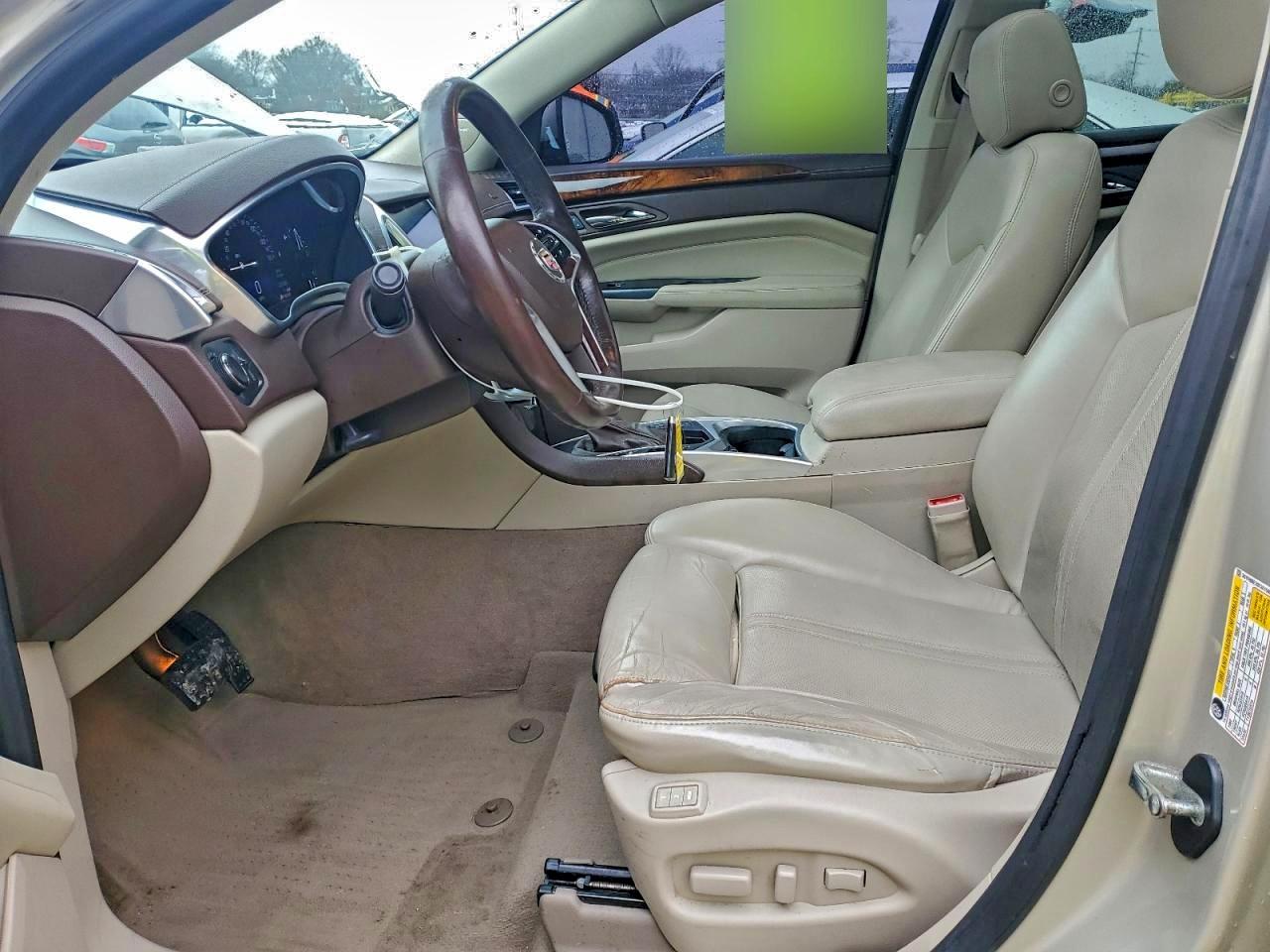 Cadillac SRX Luxury Collection Image 4