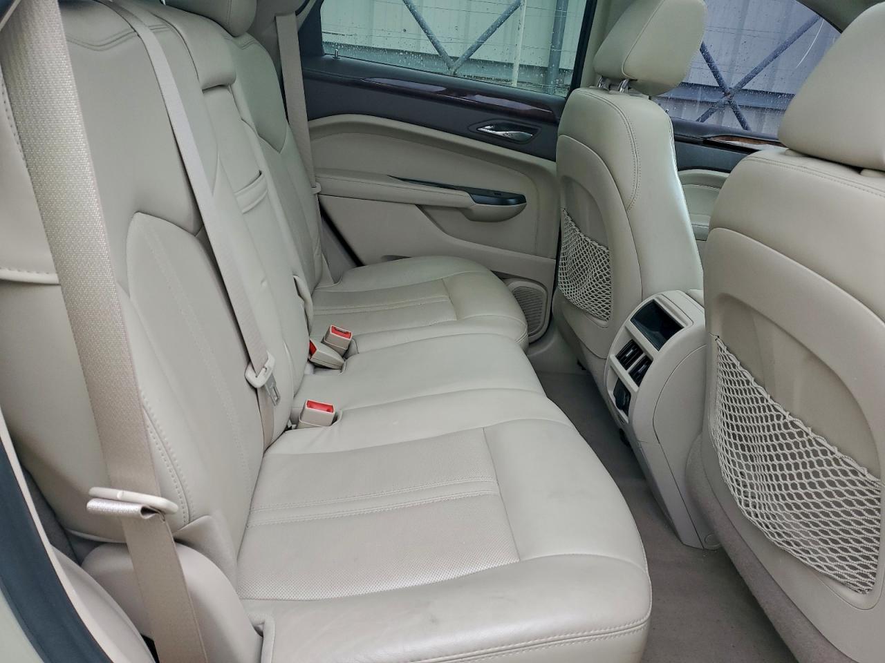 Cadillac SRX Luxury Collection Image 8