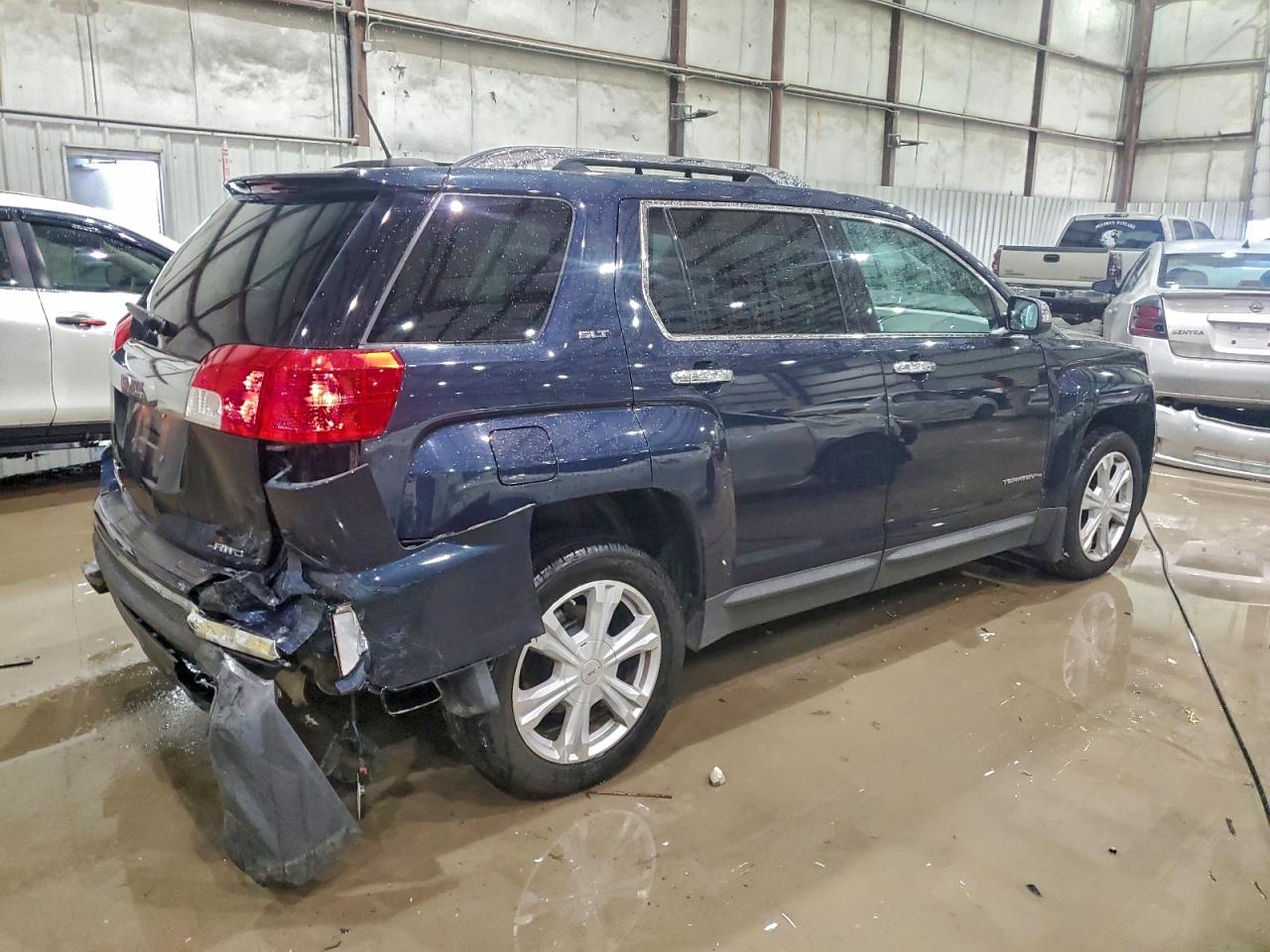 GMC Terrain Slt Image 2