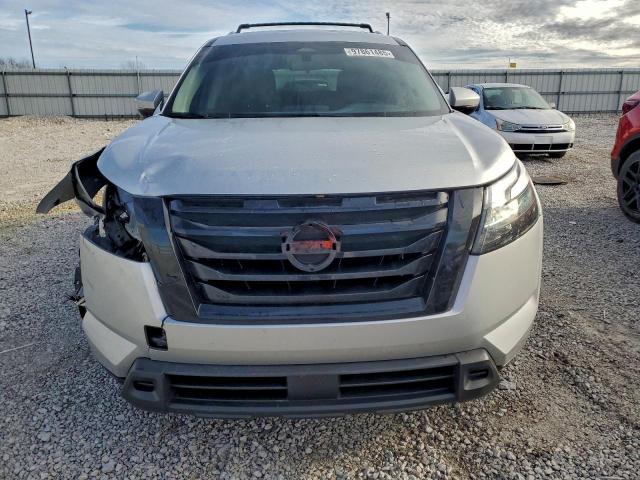 Nissan Pathfinder Sv Image 13