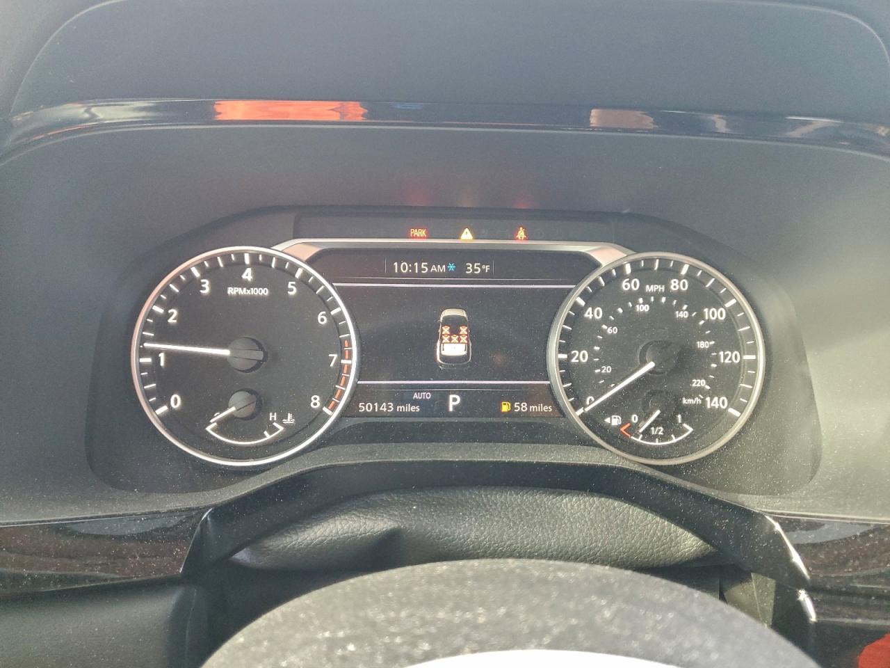 Nissan Pathfinder Sv Image 11