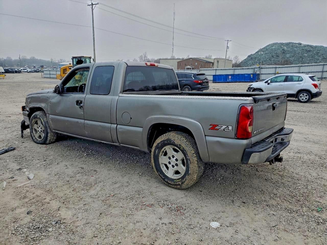 Chevrolet Silverado K1500 Image 2