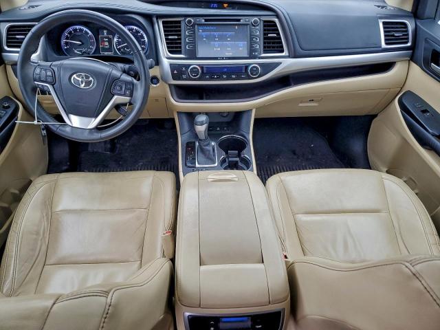 Toyota Highlander Xle Image 12