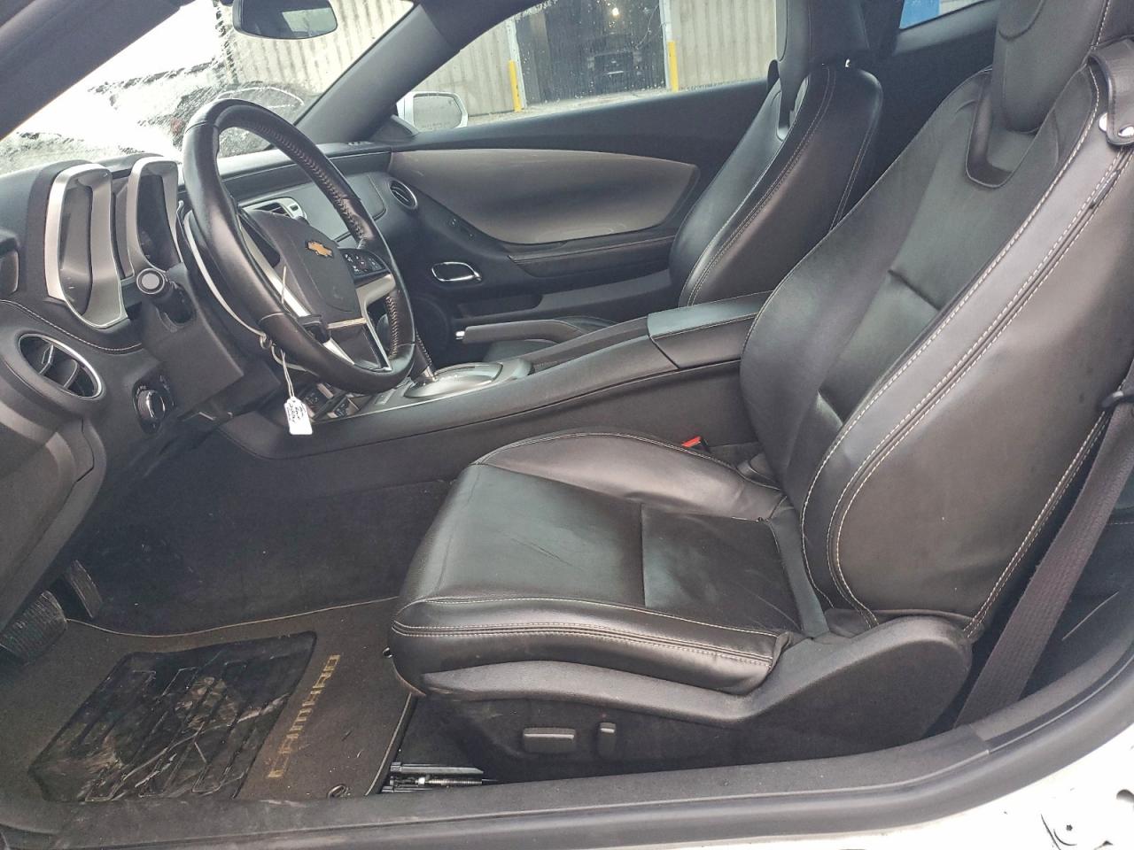 Chevrolet Camaro Lt Image 9