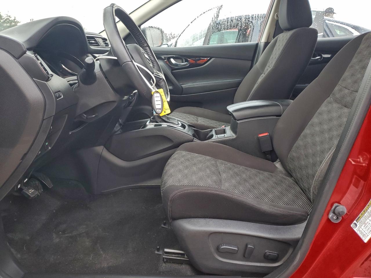 Nissan Rogue S Image 5