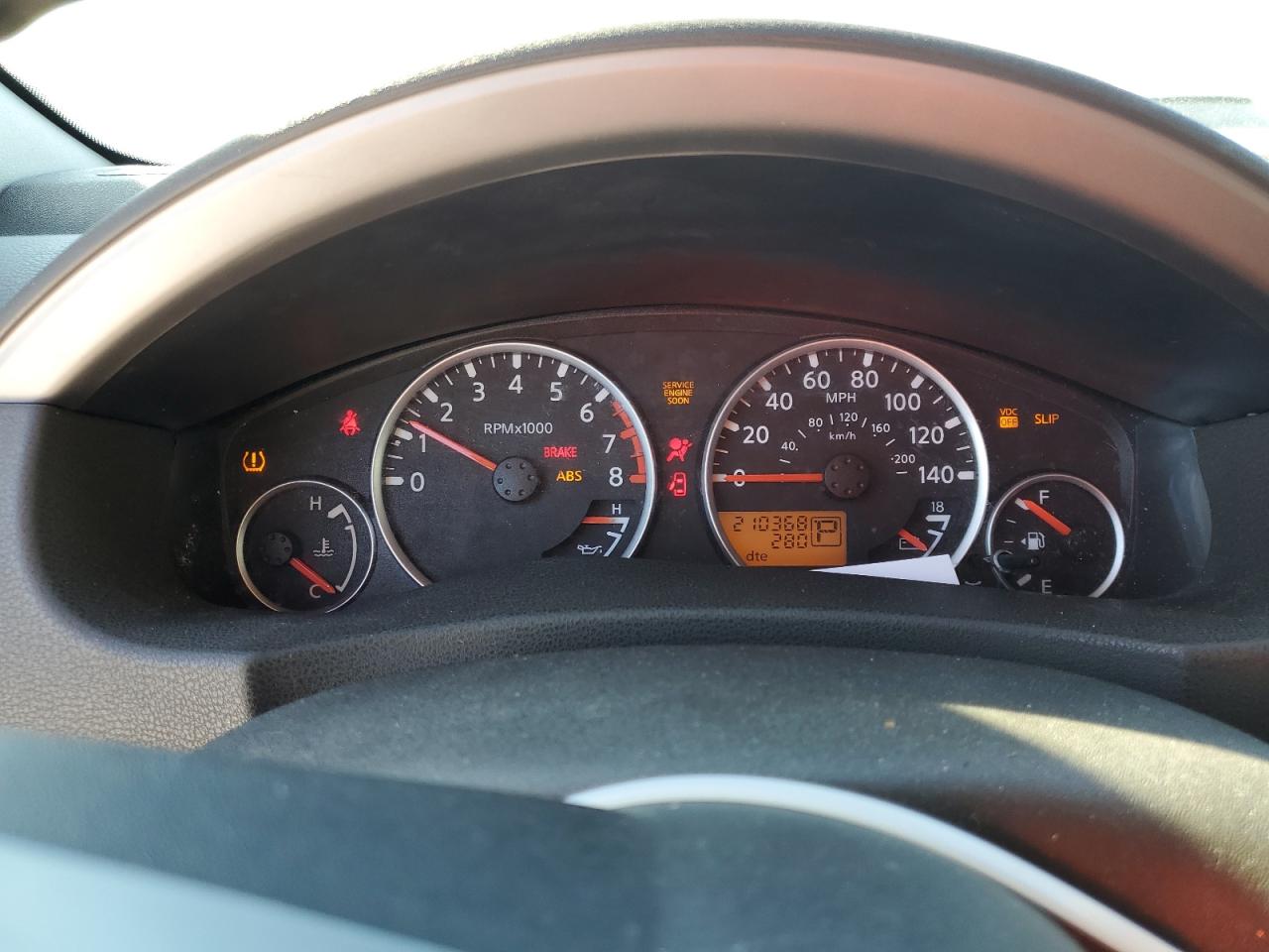 Nissan Pathfinder Le Image 5