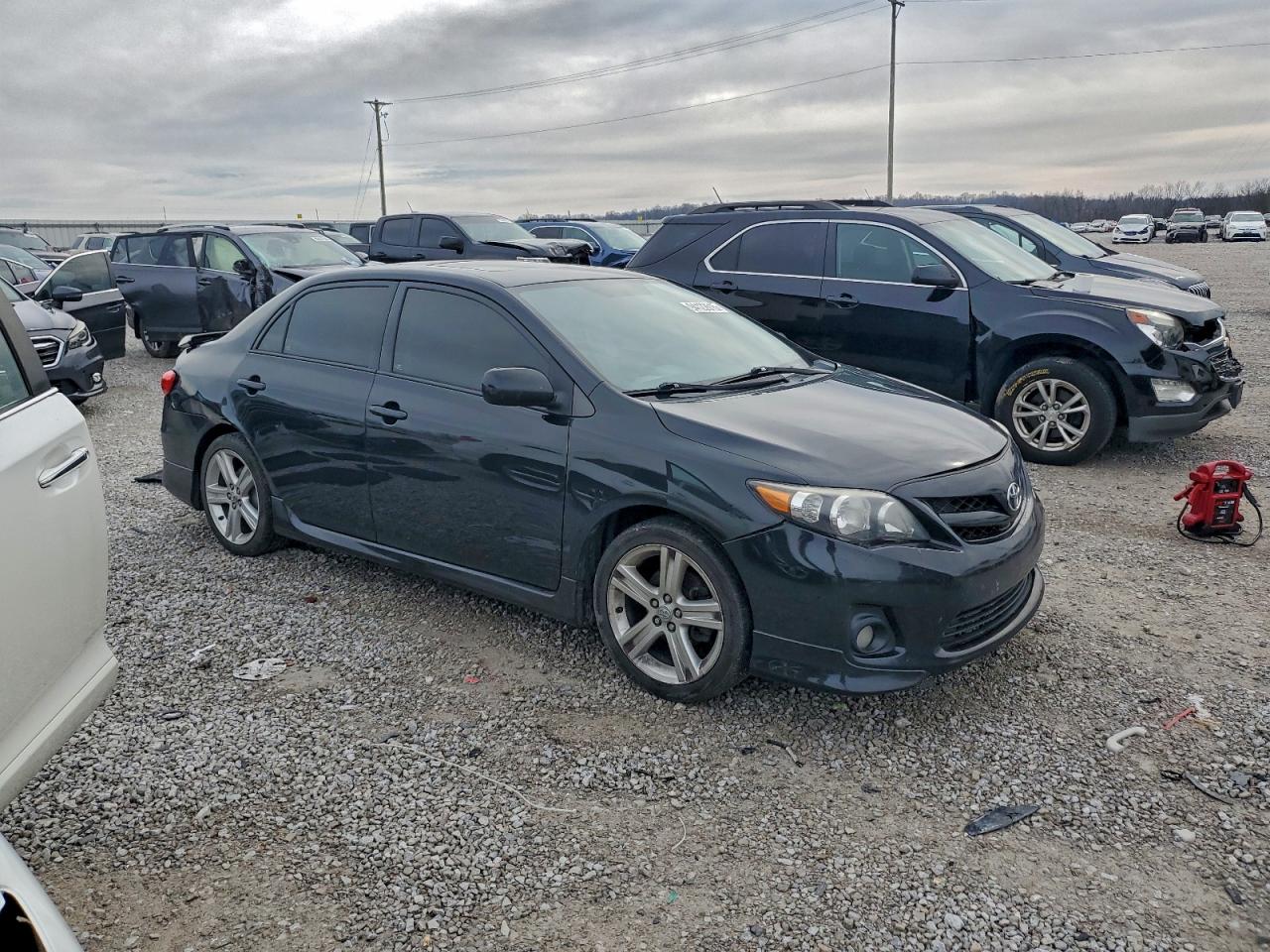 Toyota Corolla Base Image 5