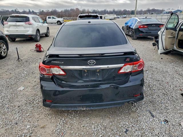 Toyota Corolla Base Image 8