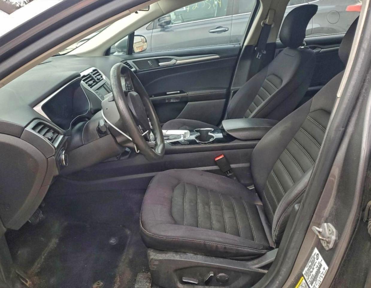 Ford Fusion Se Image 7