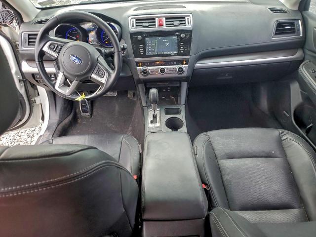 Subaru Legacy 2.5i Limited Image 9