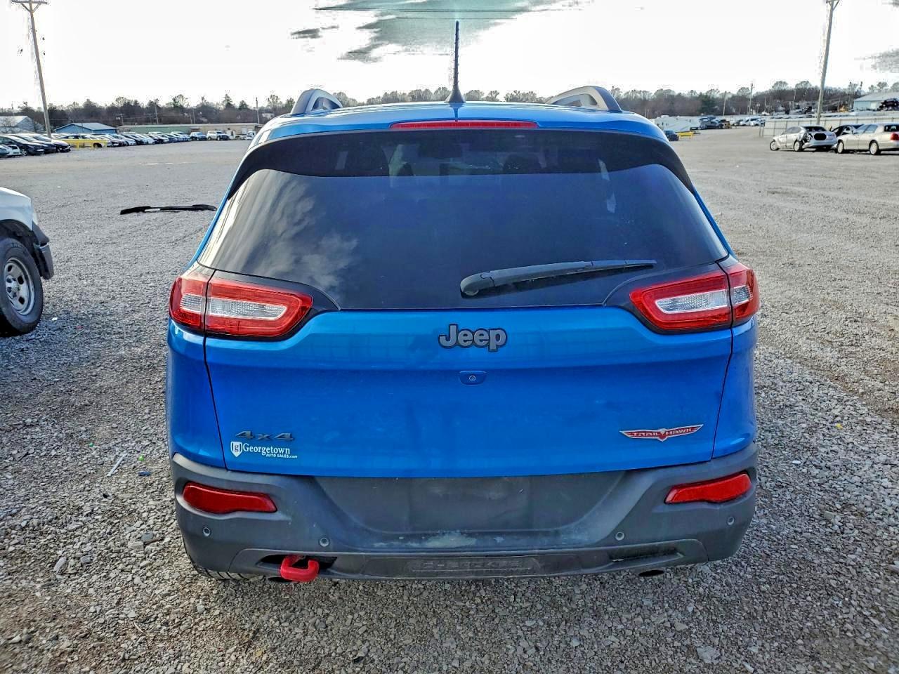 Jeep Cherokee Trailhawk Image 10