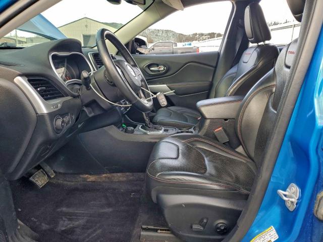 Jeep Cherokee Trailhawk Image 13