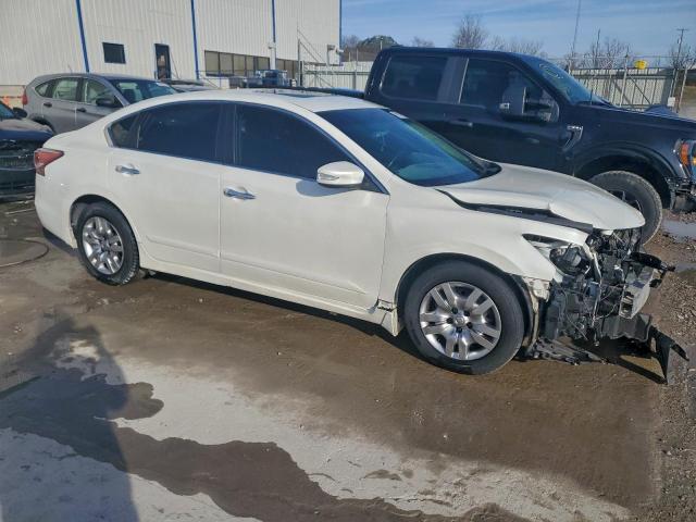 Nissan Altima 2.5 Image 8