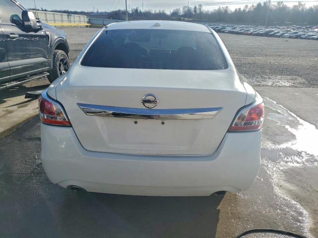 Nissan Altima 2.5 Image 6