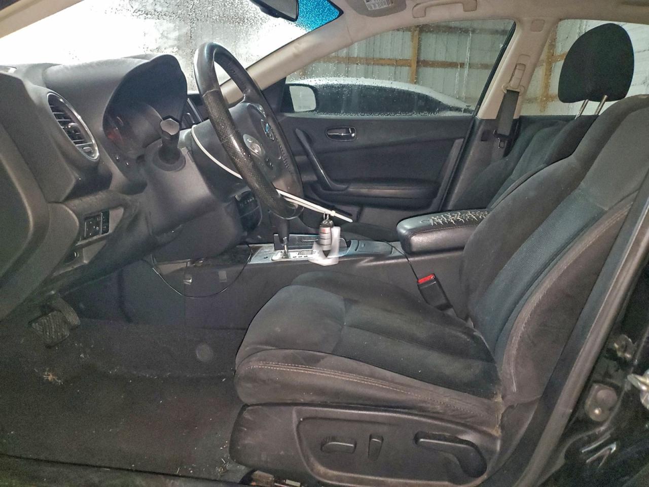 Nissan Maxima S Image 6