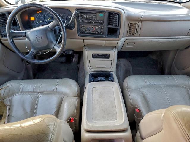 Chevrolet Suburban C1500 Image 7