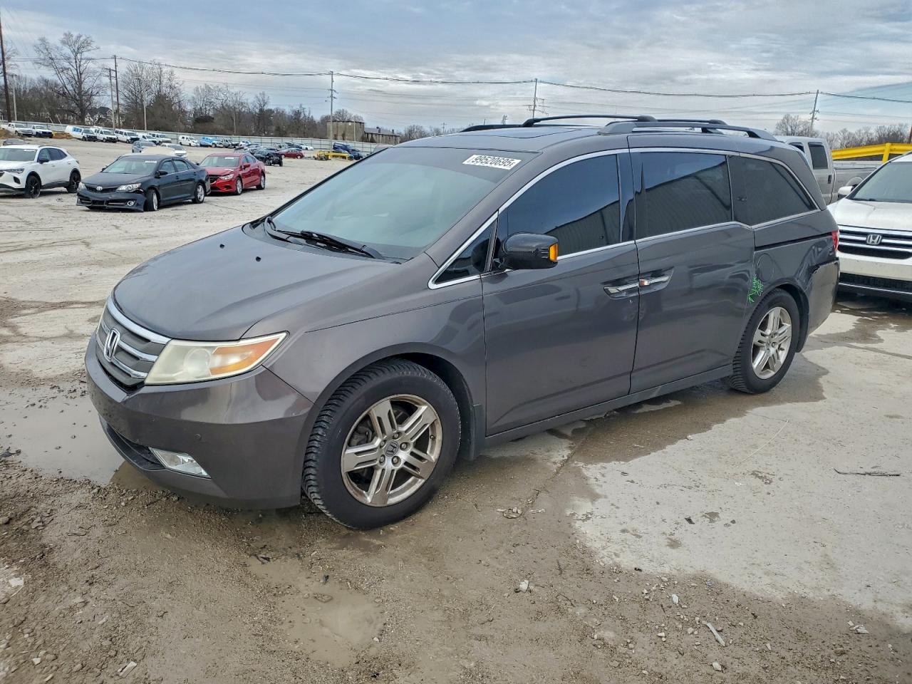 Honda Odyssey Touring Image 1