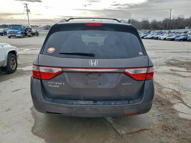 Honda Odyssey Touring Image 6