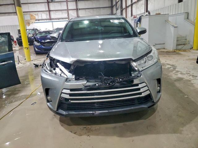 Toyota Highlander Le Image 13