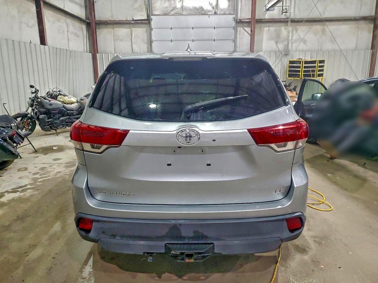 Toyota Highlander Le Image 2