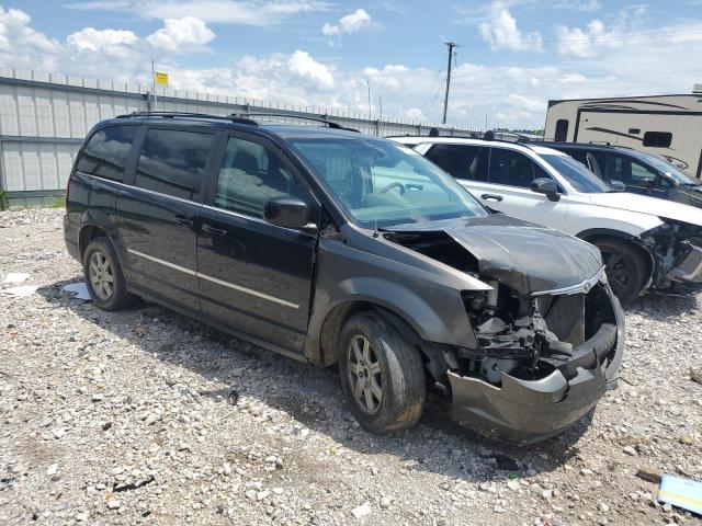 Chrysler Minivan Touring Image 5