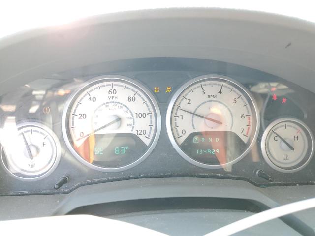 Chrysler Minivan Touring Image 4