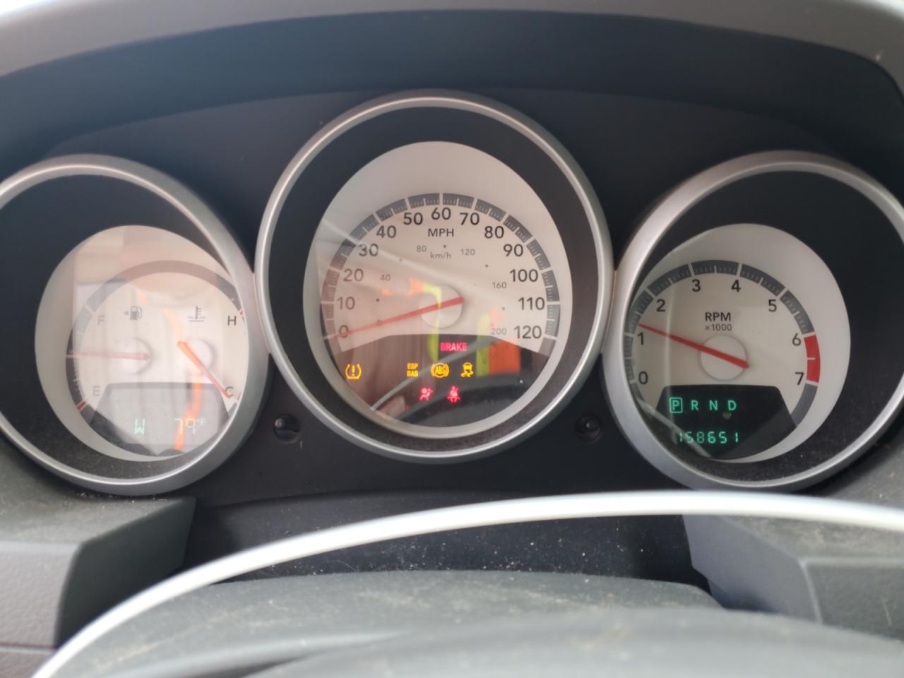 Dodge Caravan Hero Image 9