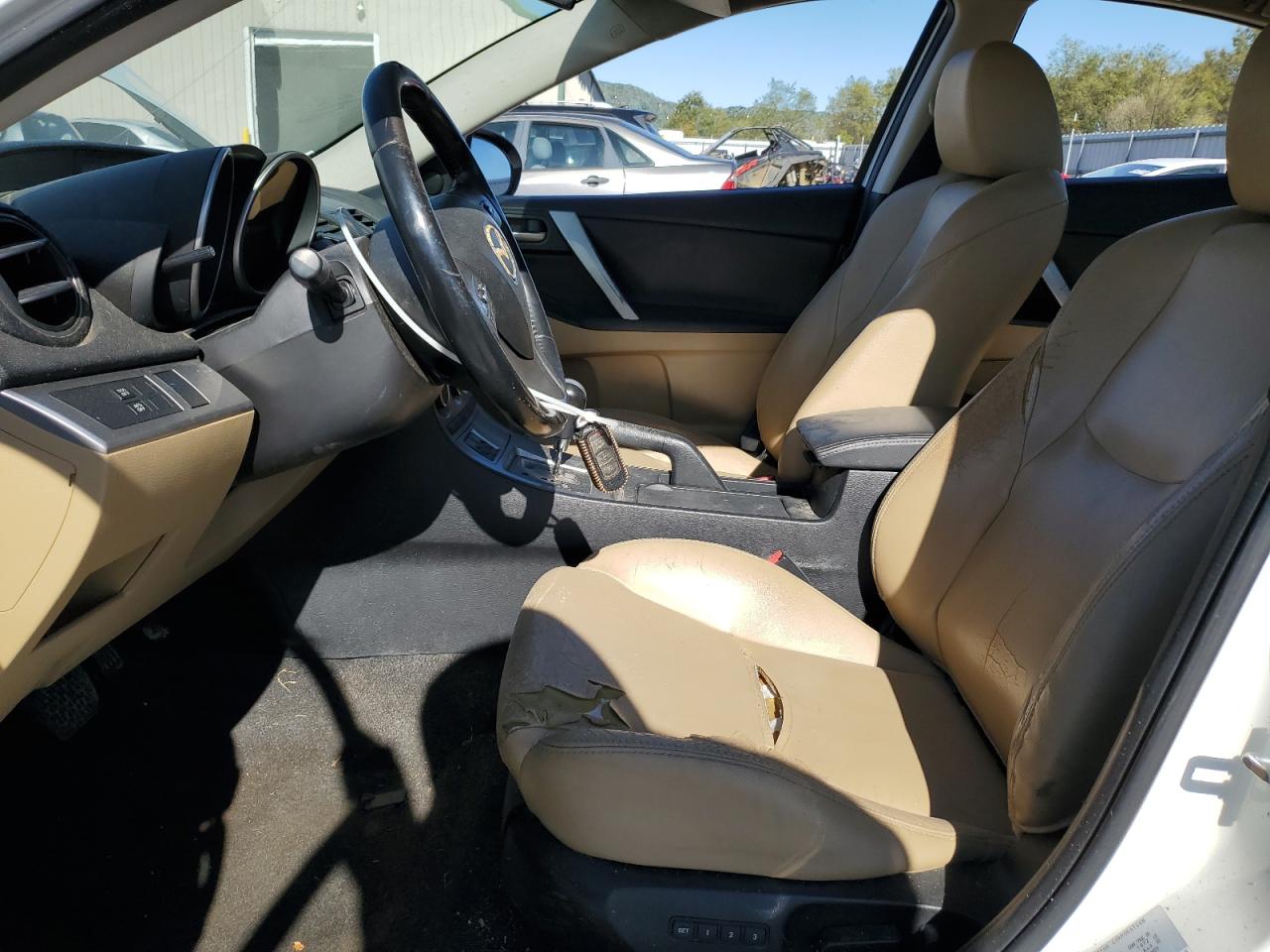 Mazda Mazda3 S Image 2