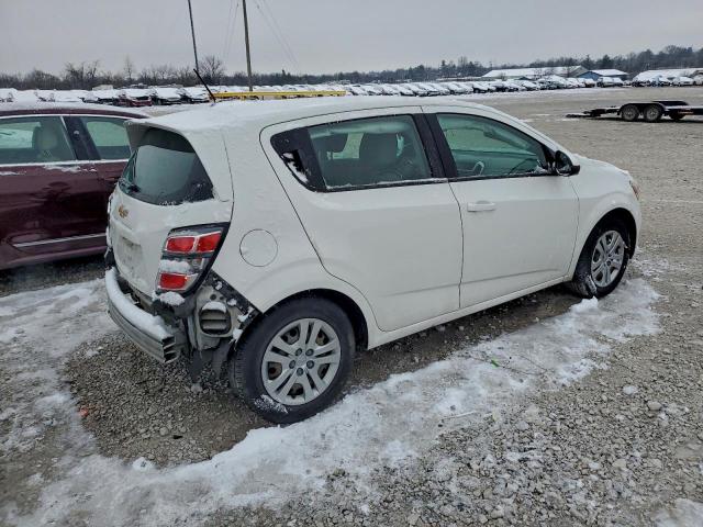 Chevrolet Sonic Image 13