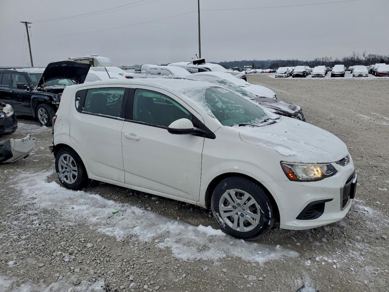 Chevrolet Sonic Image 2