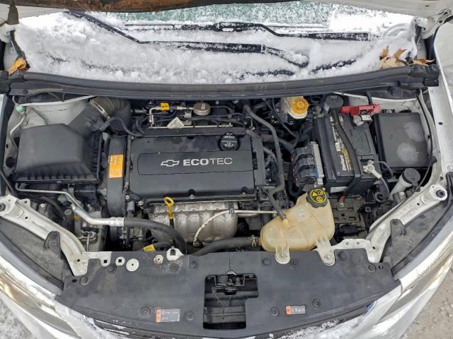 Chevrolet Sonic Image 3