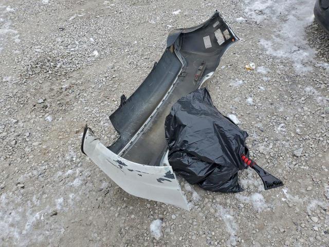 Chevrolet Sonic Image 10