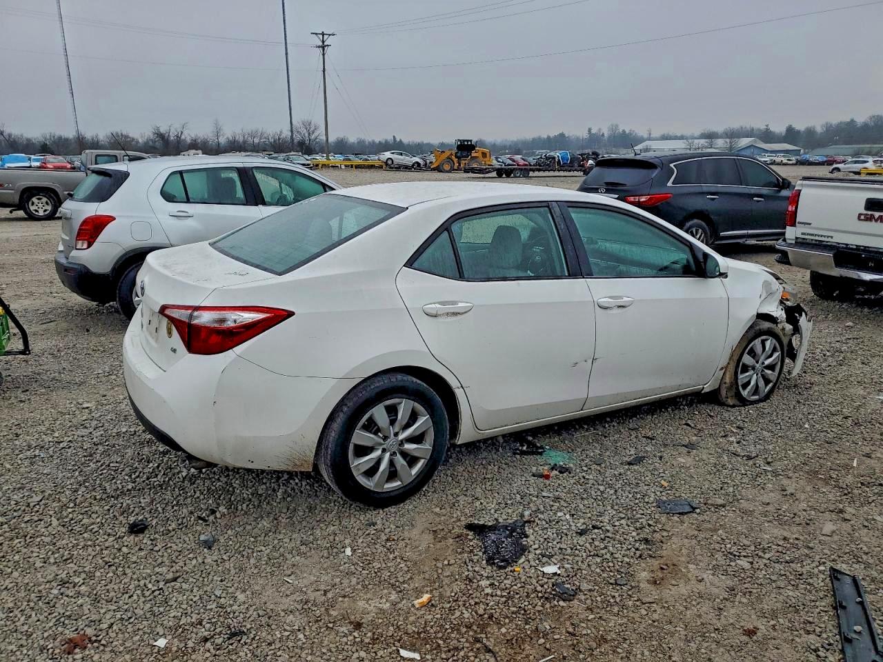 Toyota Corolla L Image 2